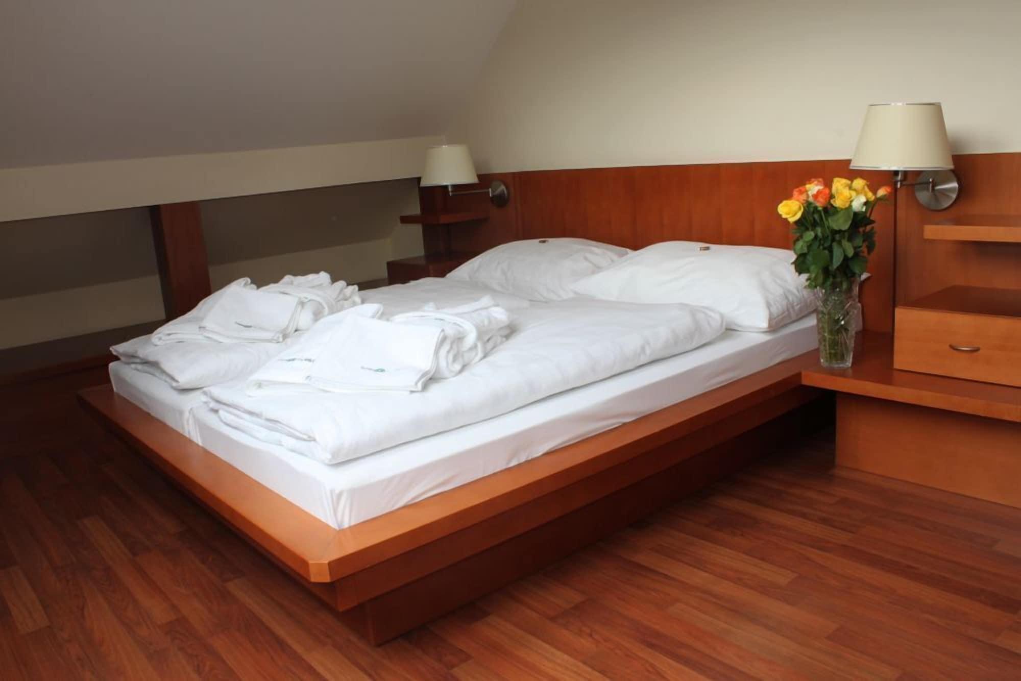 Hotel Popelka Прага Екстериор снимка