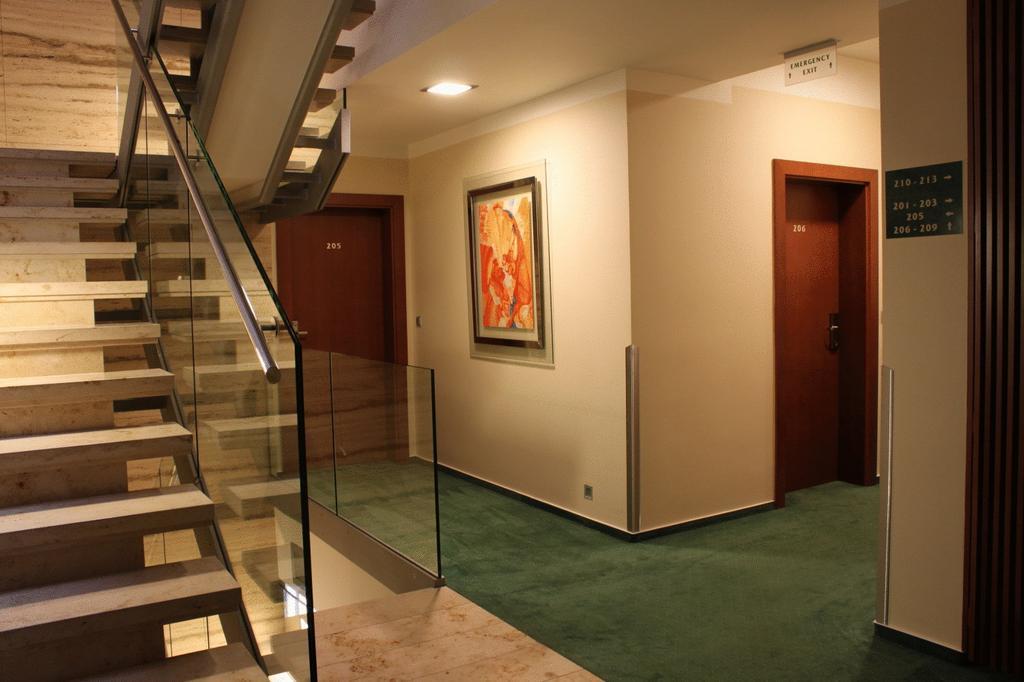 Hotel Popelka Прага Екстериор снимка