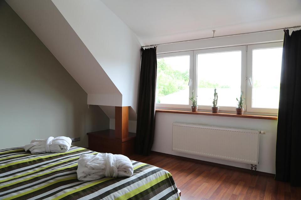 Hotel Popelka Прага Екстериор снимка