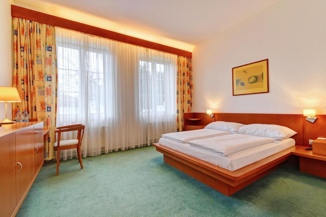 Hotel Popelka Прага Екстериор снимка