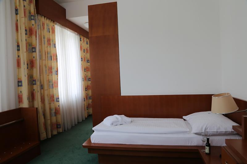 Hotel Popelka Прага Екстериор снимка